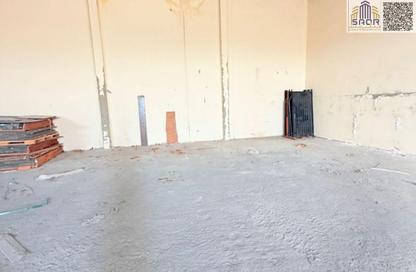 Warehouse - Studio - 1 Bathroom for rent in Umm Al Thuoob - Umm Al Quwain