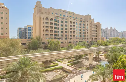 Apartment - 2 Bedrooms - 3 Bathrooms for rent in Al Shahla - Shoreline Apartments - Palm Jumeirah - Dubai