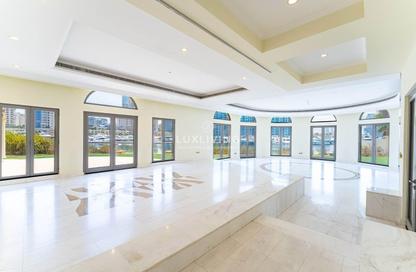 Villa - 5 Bedrooms - 6 Bathrooms for sale in Signature Villas Frond P - Signature Villas - Palm Jumeirah - Dubai