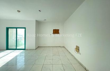 Apartment - 2 - 1 for rent in Al Naba'ah 8 Building - Al Naba'ah - Al Sharq - Sharjah Apartment - 2 - 1 for rent in Al Naba'ah 8 Building - Al Naba'ah - Al Sharq - Sharjah