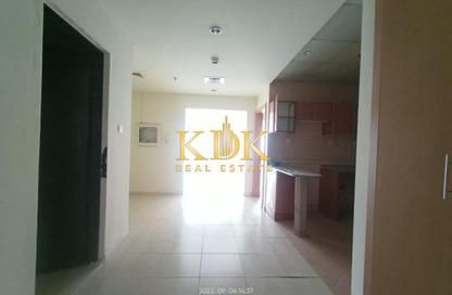 Apartment - 1 - 2 for rent in Axis Residence 4 - Axis Residence - Dubai Silicon Oasis - Dubai