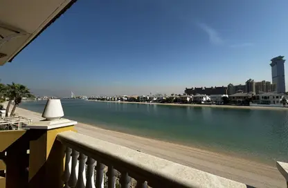 Villa - 5 Bedrooms - 6 Bathrooms for rent in Garden Homes Frond C - Garden Homes - Palm Jumeirah - Dubai