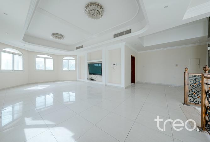 138310918 - Property Image 3