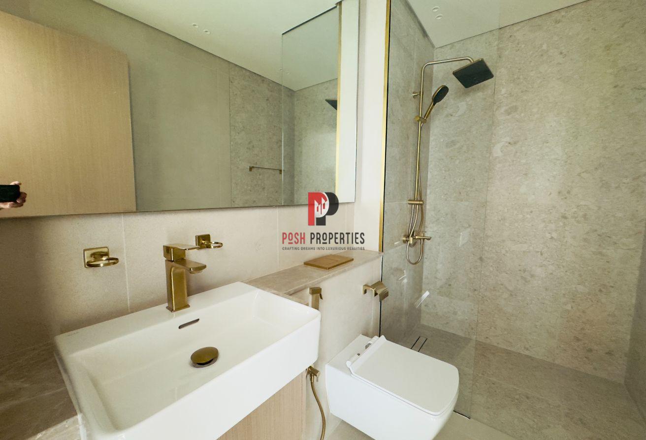 PREMIUM QUALITY l COMMUNITY VIEW l PRIME LOCATION photo 7