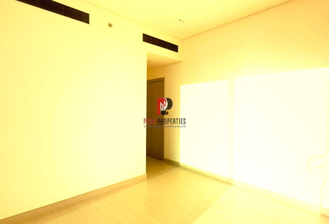 PREMIUM QUALITY l COMMUNITY VIEW l PRIME LOCATION photo 5