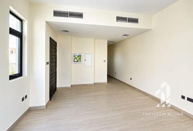 119033918 - Property Image 3