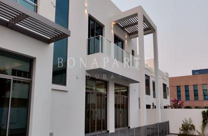 Villa - 5 - 6 for rent in Umm Suqeim 3 - Umm Suqeim - Dubai