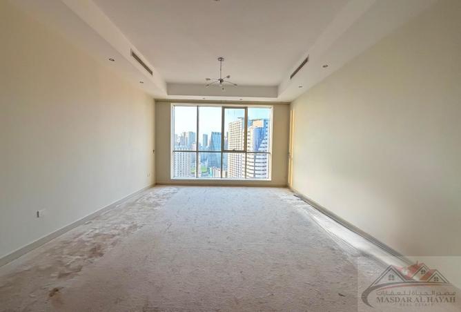 100854855 - Property Image 2