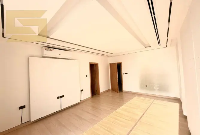 161443427 - Property Image 3