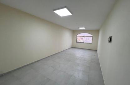 Apartment - Studio - 1 Bathroom for rent in Batha Al Hayer - Al Ain Industrial Area - Al Ain Apartment - Studio - 1 Bathroom for rent in Batha Al Hayer - Al Ain Industrial Area - Al Ain