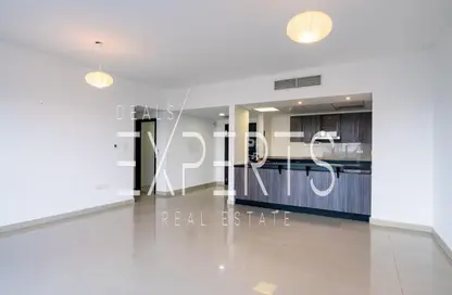 Apartment - 2 Bedrooms - 2 Bathrooms for sale in Tower 18 - Al Reef Downtown - Al Reef - Abu Dhabi