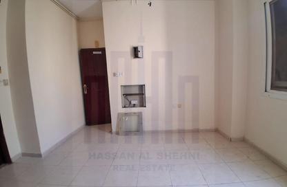 Apartment - Studio - 1 for rent in Fire Station Road - Muwaileh - Sharjah