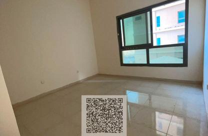 Apartment - 3 Bedrooms - 3 Bathrooms for rent in Paradise Lakes Tower B6 - Paradise Lakes Towers - Emirates City - Ajman