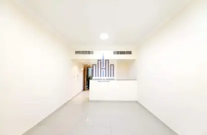 Apartment - Studio - 1 Bathroom for rent in Muwaileh 29 Building - Muwaileh - Sharjah