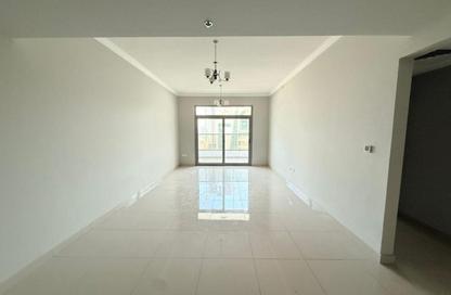 Apartment - 2 Bedrooms - 3 Bathrooms for rent in Al Khan Corniche - Al Khan - Sharjah