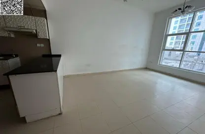 شقة - غرفة نوم - 2 حمامات للايجار في برج النعيمية  3 - أبراج النعيمية - النعيمية - عجمان