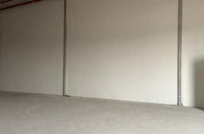 Warehouse - Studio - 1 for rent in Mazyad Mall - Mohamed Bin Zayed City - Abu Dhabi