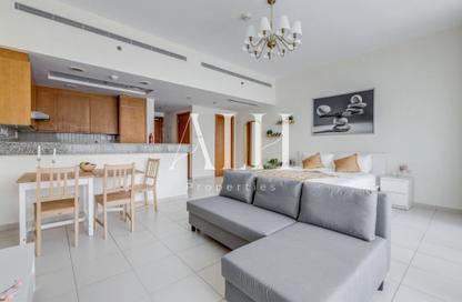 Apartment - Studio - 1 Bathroom for rent in Bay Square Building 9 - Bay Square - Business Bay - Dubai Apartment - Studio - 1 Bathroom for rent in Bay Square Building 9 - Bay Square - Business Bay - Dubai