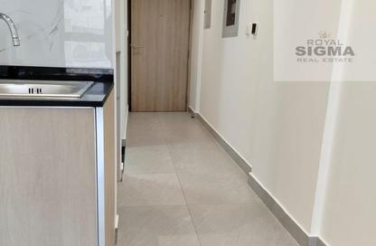 Apartment - Studio - 1 Bathroom for rent in Al Karama Sqaure - Al Karama - Dubai Apartment - Studio - 1 Bathroom for rent in Al Karama Sqaure - Al Karama - Dubai