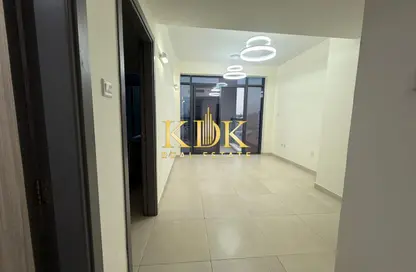 Apartment - 1 Bedroom - 2 Bathrooms for rent in Central Park Tower - District 12 - Jumeirah Village Circle - Dubai
