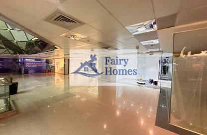 Shop - Studio for rent in Pyramid Centre - Oud Metha - Bur Dubai - Dubai
