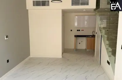 تاون هاوس - غرفة نوم - 2 حمامات للبيع في روكان 3 - روكان - دبي لاند - دبي