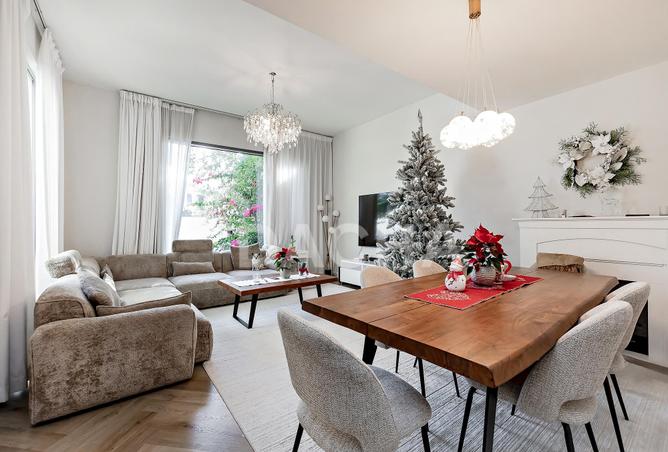 74231459 - Property Image 2