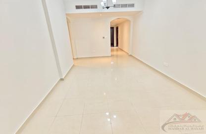 Apartment - 1 Bedroom - 2 Bathrooms for rent in Muwaileh 29 Building - Muwaileh - Sharjah
