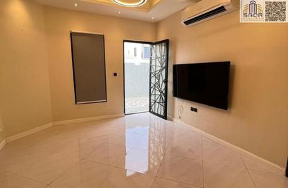 Villa - 3 Bedrooms - 4 Bathrooms for rent in Al Zaheya Gardens - Al Zahya - Ajman