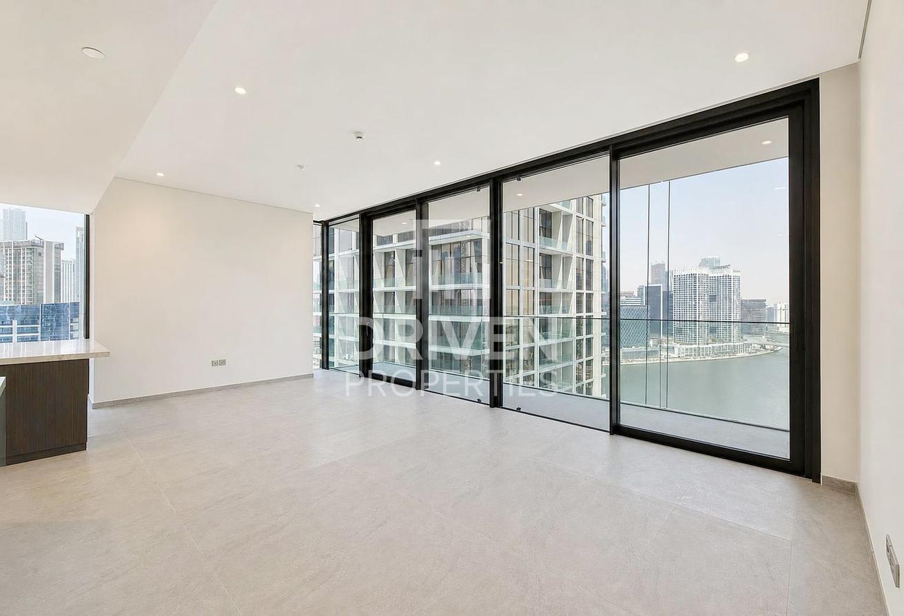 Canal and Burj View | Family Waterfront Living photo 4