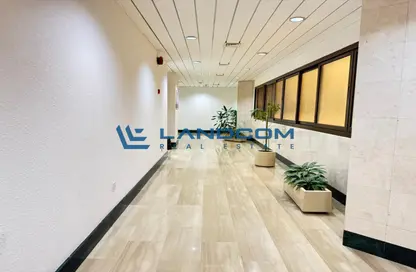 مكتب - استوديو للايجار في مركز الدانة - المرقبات - ديرة - دبي