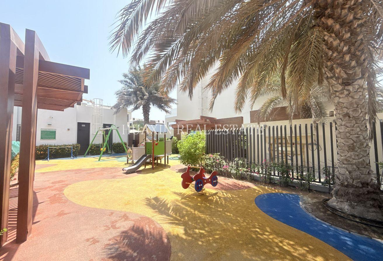 Modern |Beautiful Common Amenities | Private Pool photo 18