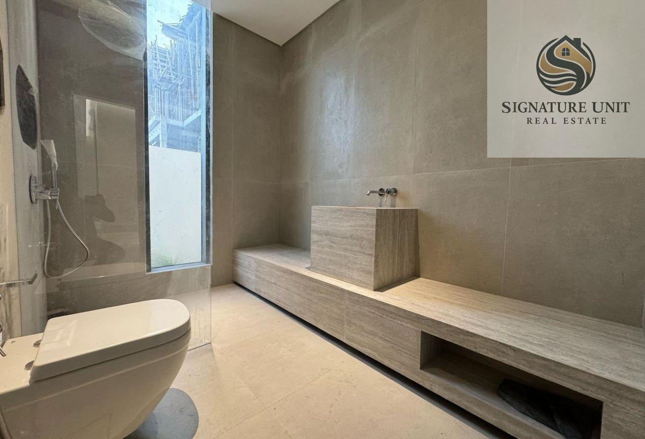 Spacious 5BR Villa with Private Swimming Pool photo 18