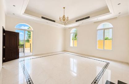 Villa - 5 Bedrooms - 5 Bathrooms for rent in The Centro - The Villa - Dubai