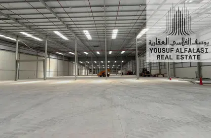 Warehouse - Studio - 4 Bathrooms for rent in Umm Al Thuoob - Umm Al Quwain