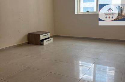 Apartment - 1 Bedroom - 1 Bathroom for rent in Thuraya Al Majaz Building - Al Majaz 3 - Al Majaz - Sharjah