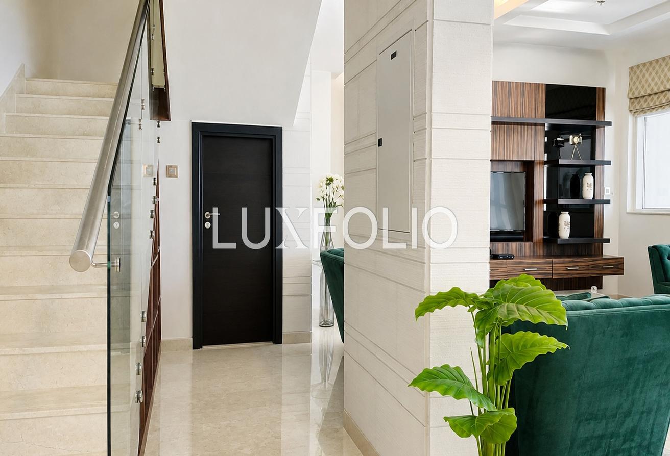 Duplex | Furnished | Palm Views photo 5
