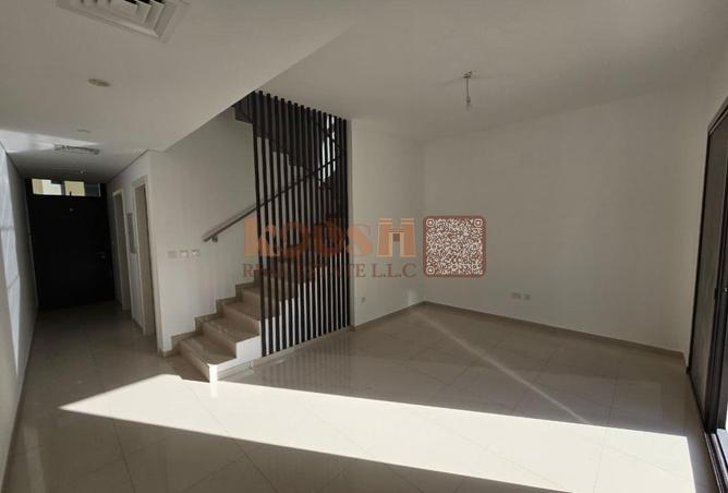 70284595 - صورة العقار 2