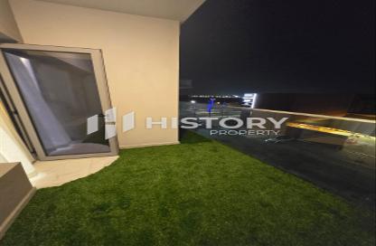 Apartment - Studio - 1 for rent in Oasis 1 - Oasis Residences - Masdar City - Abu Dhabi