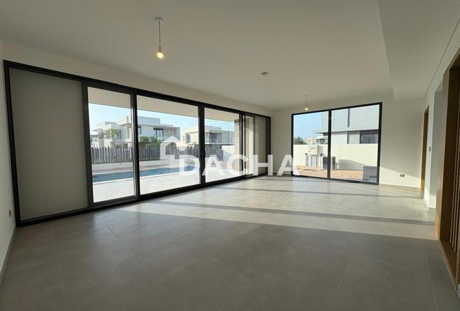 114173372 - Property Image 2