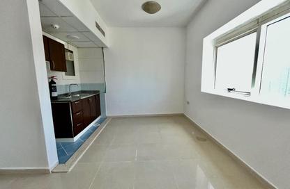 Apartment - Studio - 1 Bathroom for rent in Al Taawun - Sharjah