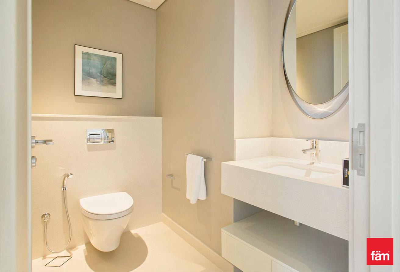 Spacious 2BR | Exclusive Vida Residences Downtown photo 9