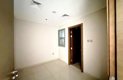 Apartment - 3 Bedrooms - 4 Bathrooms for sale in Gulfa Towers - Al Rashidiya 1 - Al Rashidiya - Ajman