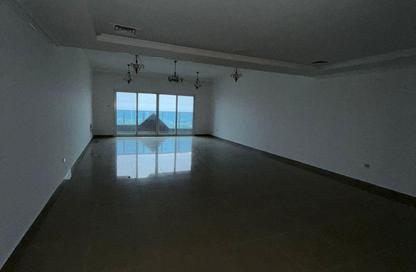 Apartment - 3 Bedrooms - 5 Bathrooms for sale in Al Majaz 3 - Al Majaz - Sharjah