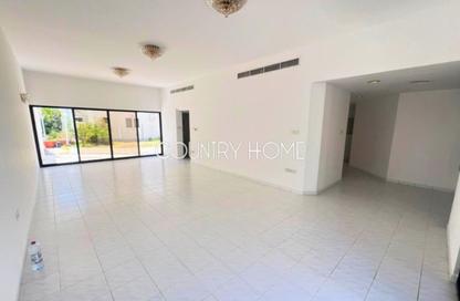 Villa - 4 Bedrooms - 5 Bathrooms for rent in Umm Suqeim 1 Villas - Umm Suqeim 1 - Umm Suqeim - Dubai