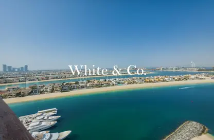Apartment - 3 Bedrooms - 4 Bathrooms for rent in Diamond - Tiara Residences - Palm Jumeirah - Dubai