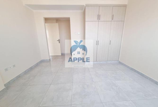 69893694 - Property Image 3