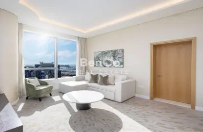 Apartment - 1 Bedroom - 2 Bathrooms for sale in The Palm Tower - Palm Jumeirah - Dubai