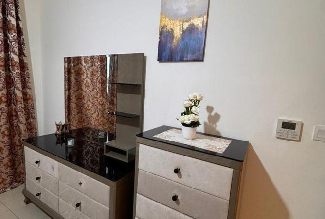 81522435 - Property Image 2