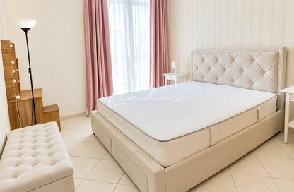 Apartment - 1 - 2 for rent in Hub Canal 2 - Hub Golf View Apartments - Dubai Sports City - Dubai
